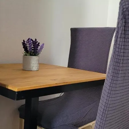 Lukas Apartmán *