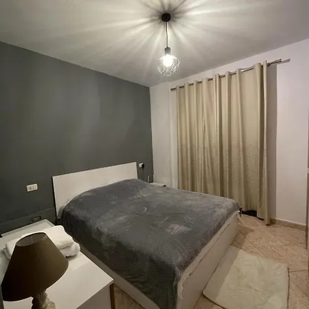 Lukas Apartmán