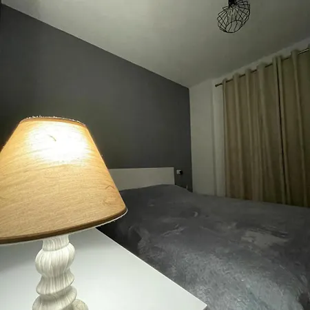 Lukas Apartmán *